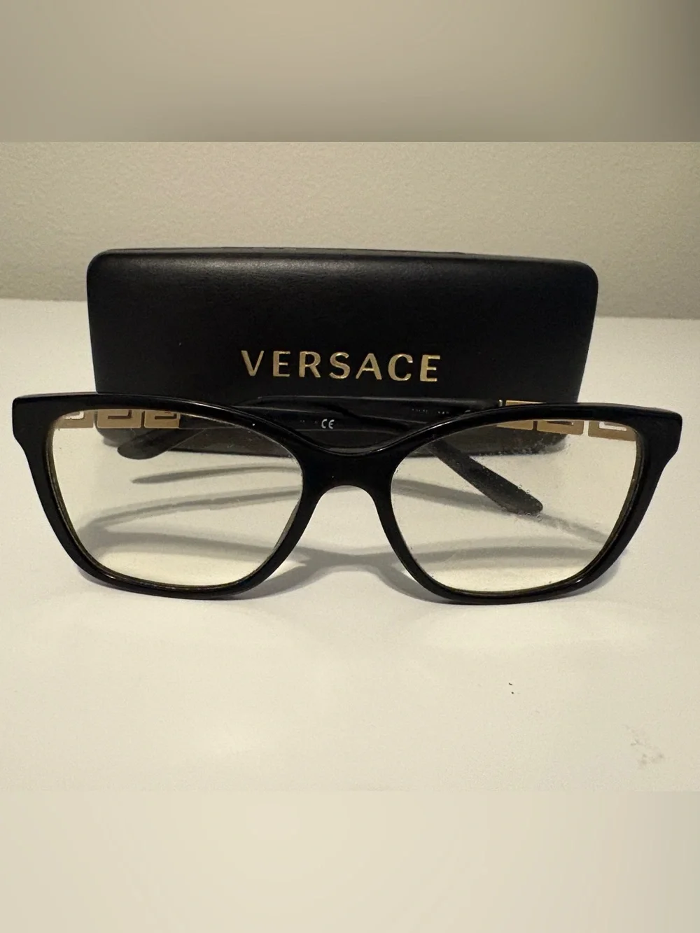 Pre-loved Versace Black and Gold Women’s Frames